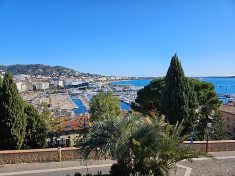 Nearby landmark, Day, Neighbourhood, Natural landscape, City view, Mountain view, Sea view