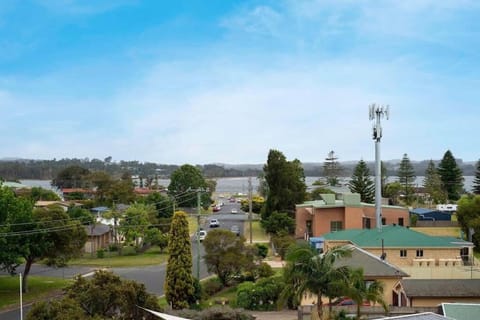 Water View Home - Minutes To Town House in Batemans Bay