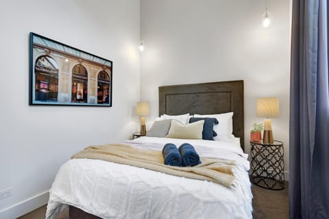 Heritage Luxury Apartment-Footy & CBD Apart-hotel in Geelong