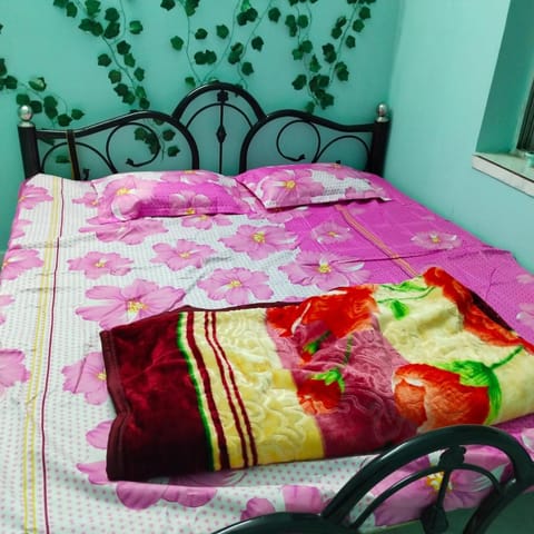 Piyari home stay Vacation rental in Kolkata
