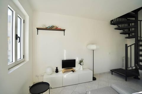 Comodo Bilocale MXP-RHO/LIUC - Casa Deutzia Apartment in Legnano