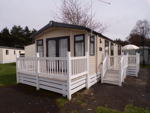 Hazel 5 Campground/ 
RV Resort in East Dorset District