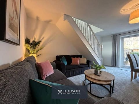 Living room, Dining area, Garden view