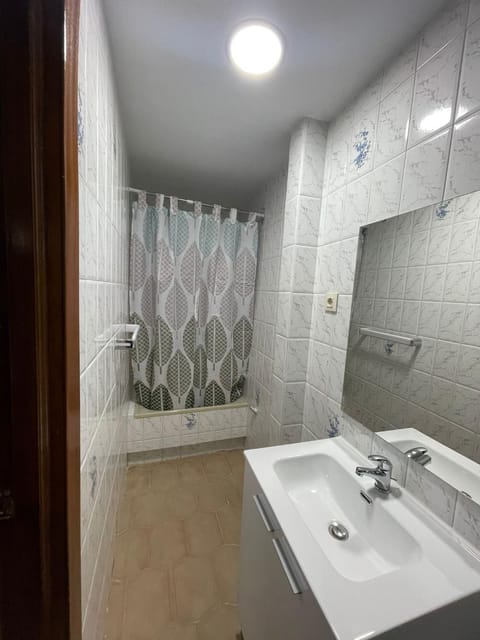 APARTAMENTOS LEONOR Pensão in Baeza