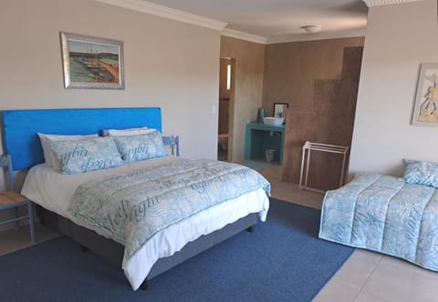 Stone Crown Manor B&B Bed and Breakfast in Western Cape