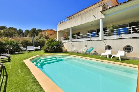 Jolie villa avec piscine et vue mer - Villa Oasis Villa in La Ciotat