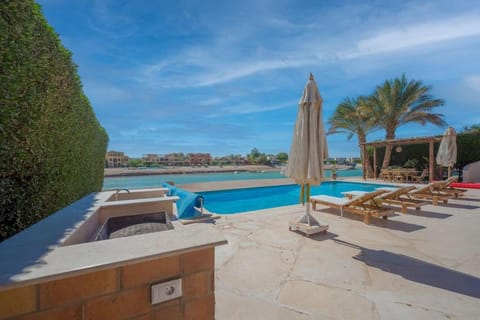 West Golf Villa - Sea Anchor Properties Villa in Hurghada