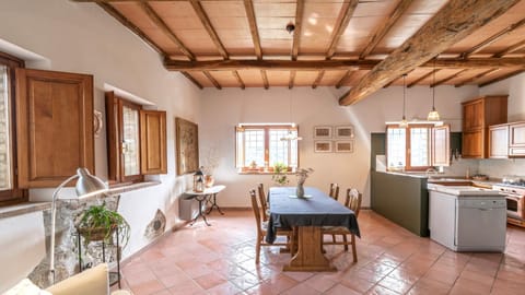 Podere Schioppello Casale con appartamenti privati Country House in Umbria