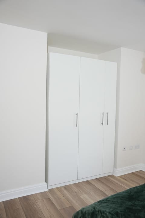 Stylish Pride Park DERBY Apartment - Free WIFI, Parking Apartment in Derby
