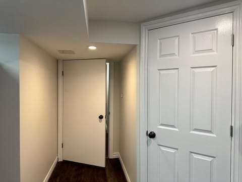 2 bedroom basement in lakeshore oakville Apartment in Oakville