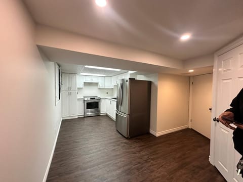 2 bedroom basement in lakeshore oakville Apartment in Oakville