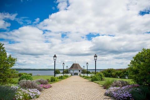 Elegant Oceanfront Maine Estate with Gazebo Chalet in Sandy Point