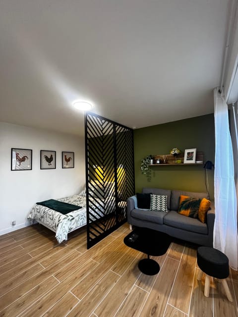 Magnifique studio - au pied de la gare RER Apartment in Cergy