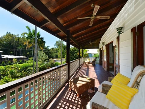 23 Solander Boulevard - Family Home by the Beach House in Port Douglas