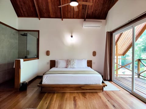 Gaia Nature Lodges at Bluff Beach House in Bocas del Toro Province