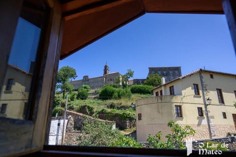 O Lar de Mateo House in Monforte de Lemos