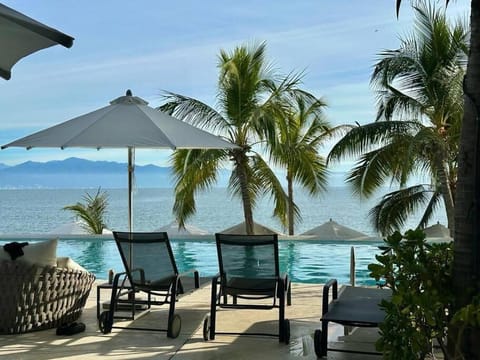 Pool view, Swimming pool