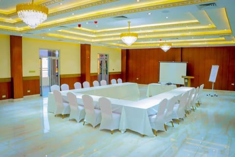 Meeting/conference room