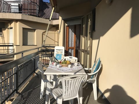 Balcony/Terrace, Dining area