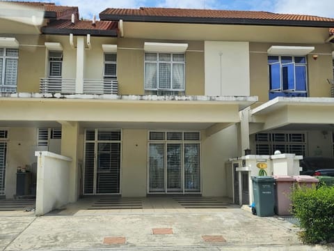 The School Homestay House in Putrajaya