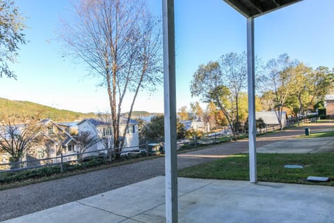 House # 26 Bay Bungalow (pet friendly) Lake View House in Weiss Lake