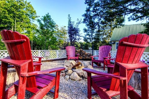 Patio, Natural landscape, Seating area