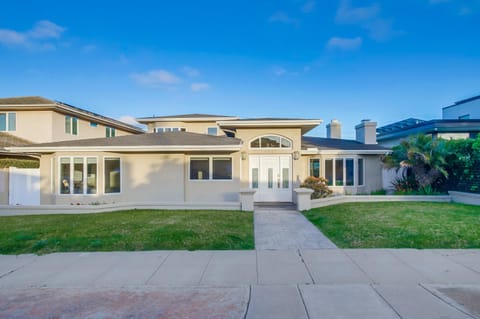Point Loma Serenity House in Sunset Cliffs