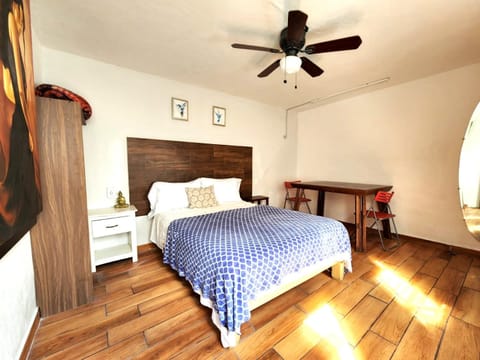 cómoda con habitación con baño Vacation rental in Guadalajara