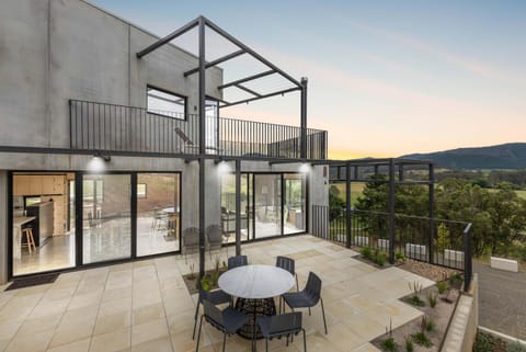 Buffalo River Villa House in Myrtleford