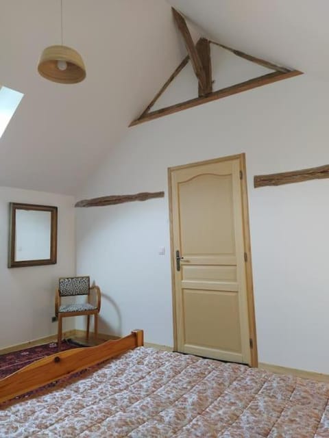 Superbe appartement dans charmant corps de ferme Apartment in Fontainebleau