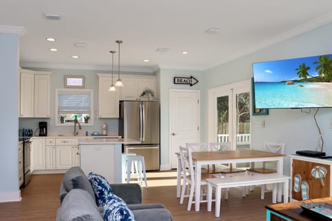 Casa Linda by Pristine Properties Vacation Rentals House in Mexico Beach