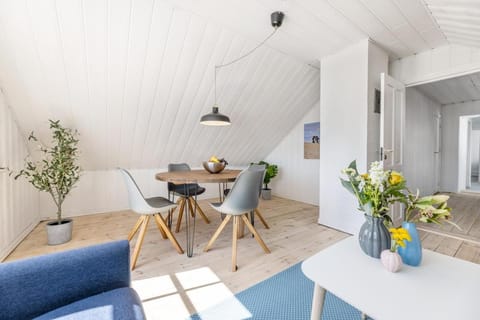 Holiday Cottage Coziness And Activities For 16 People Wohnung in Lønstrup