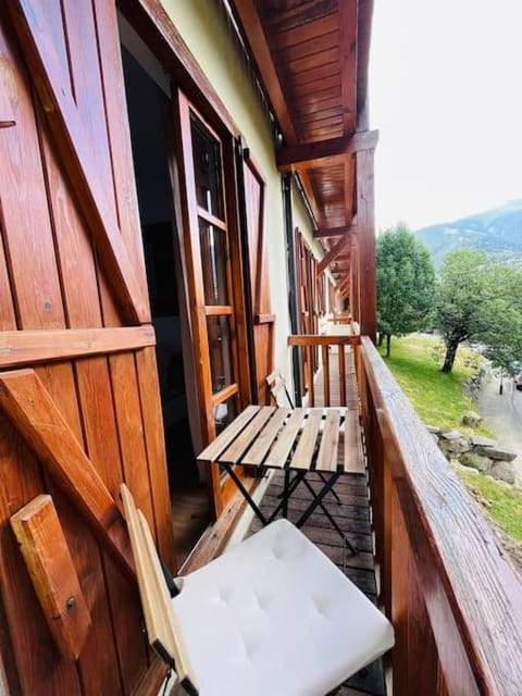 Natural landscape, View (from property/room), Balcony/Terrace, Balcony/Terrace, Mountain view