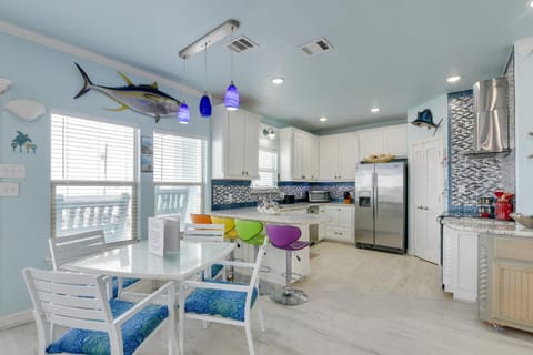 Oceanfront Surfside Beach Home with Deck and Views! House in Surfside Beach