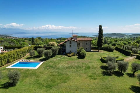 Property building, Garden view, Swimming pool