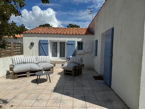 Charmante Maison La Tranche sur Mer 100 m de la plage House in La Tranche-sur-Mer