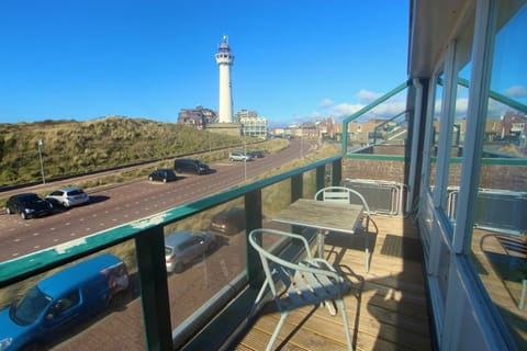 Balcony/Terrace, Landmark view