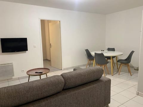 Grand T2 proche Stade de France Apartment in Saint-Denis, France