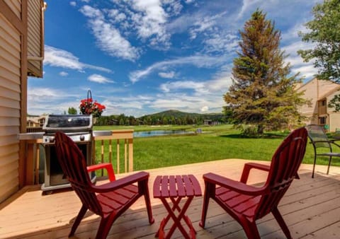 Vantage Lodge - Lake Views on Golf Course Condo in Snyderville