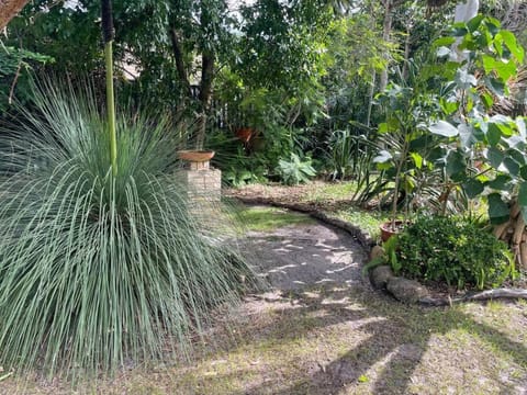 Pandanus Paradise. Newly renovated 4 bedroom home Haus in Tweed Heads