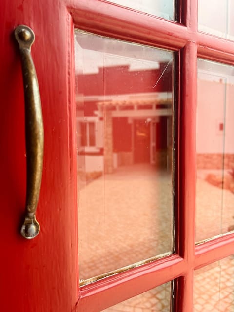 Facade/entrance, Decorative detail