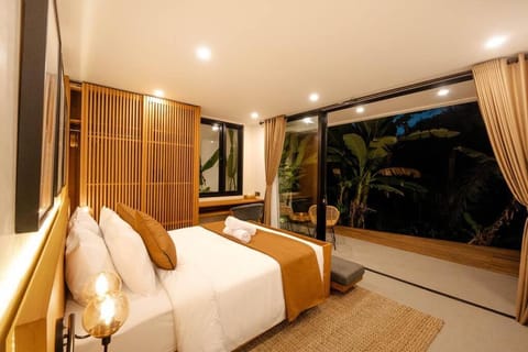 River Edge - Serene Villa in Pantai Nyanyi 7 mins to Beach Villa in Kediri