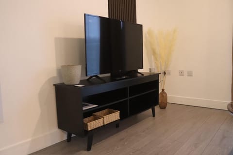 Communal lounge/ TV room, TV and multimedia, Evening entertainment