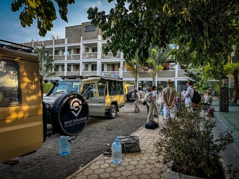 Day, People, Location, group of guests, Parking