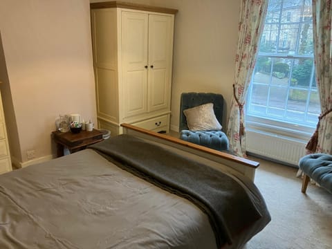 Yew Tree House, Bed & Breakfast in Colchester Bed and Breakfast in Colchester