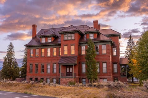 Historic Leadville Loft: Sauna Views Appartement in Leadville