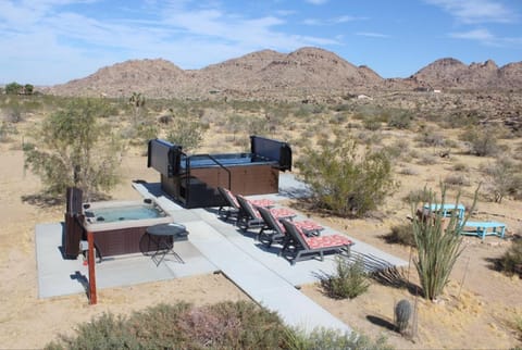 Free Heated Poolsecludedwildlife5min To Jtnp House in Joshua Tree