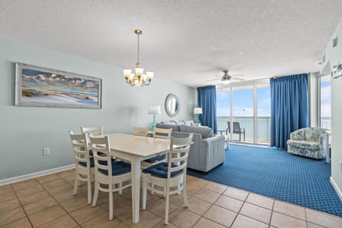 Crescent Shores S 808 - Oceanfront - Crescent Beach Section House in Crescent Beach