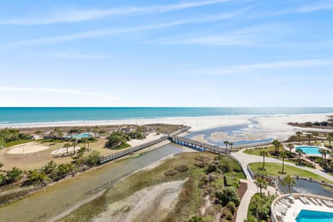 Ocean Creek Resort E8 -Oceanfront - Windy Hill House in Briarcliffe Acres