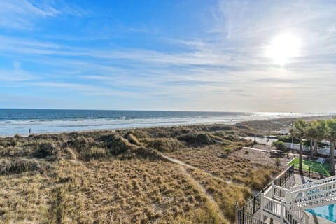 Hyperion Towers 201 - Oceanfront - Cherry Grove Section House in North Myrtle Beach